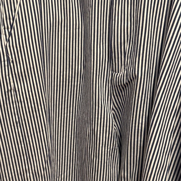 Buckle Back
Stripe Trousers
NWOT
FP
Colour: Ivory Combo - Picture 11 of 11